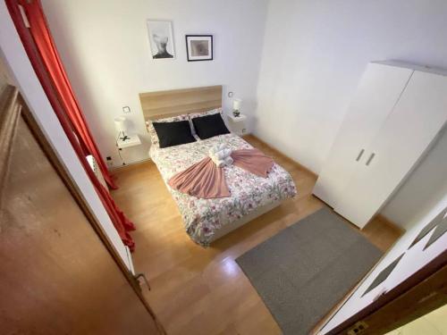 Guestroom, Habitacion interior en Madrid in Carabanchel Guestroom, Habitacion interior en Madrid in Carabanchel
