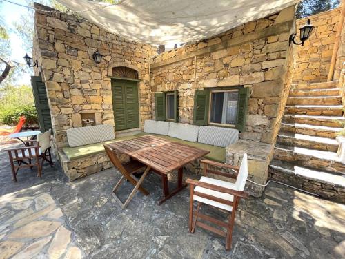 Petrino 2 - Traditional Lerian House in Other Petrino 2 - Traditional Lerian House in Other