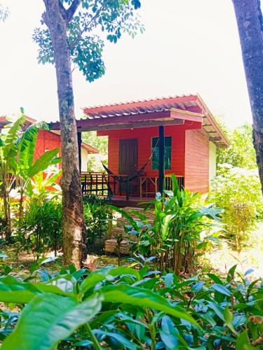 Exterior view, Lanta Maikeaw Bungalow in Sang Kha Ou Exterior view, Lanta Maikeaw Bungalow in Sang Kha Ou
