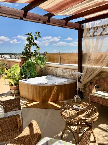 No Vabbe! Penthouse… in Torre Santa Susanna No Vabbe! Penthouse… in Torre Santa Susanna