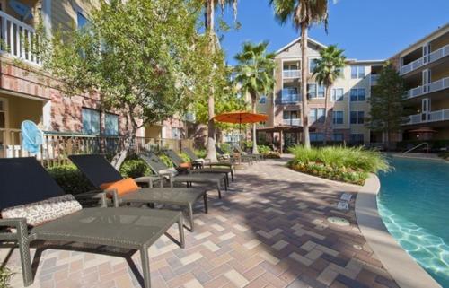 在meiguo.com看到的Resort Style Apt/Homes的介绍图片