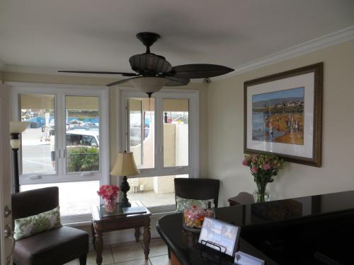 Lobby, Ocean Beach Hotel in Ocean Beach Lobby, Ocean Beach Hotel in Ocean Beach