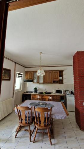 Apartman Dobrić (Apartman Dobric) in คาสเตลา Apartman Dobrić (Apartman Dobric) in คาสเตลา