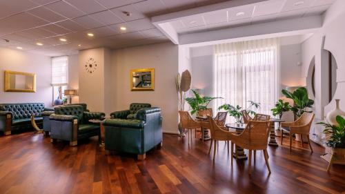 ห้องอาหาร, Darovansky Dvur - Wellness & Golf Hotel in เบรซี ห้องอาหาร, Darovansky Dvur - Wellness & Golf Hotel in เบรซี