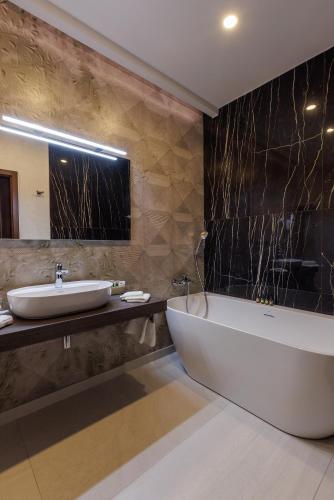 บริการและสิ่งอำนวยความสะดวก, Darovansky Dvur - Wellness & Golf Hotel in เบรซี บริการและสิ่งอำนวยความสะดวก, Darovansky Dvur - Wellness & Golf Hotel in เบรซี