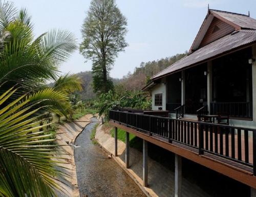 bmp farmhouse – elephant care project