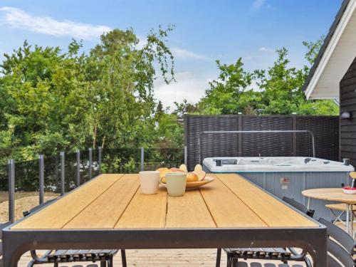 Holiday Home Nona - 150m from the sea by Interhome in Ebeltoft Holiday Home Nona - 150m from the sea by Interhome in Ebeltoft