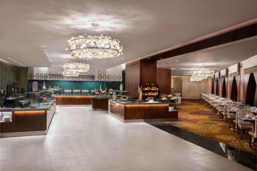 Restoran, DoubleTree by Hilton Jabal Omar Makkah in Ajyad Restoran, DoubleTree by Hilton Jabal Omar Makkah in Ajyad