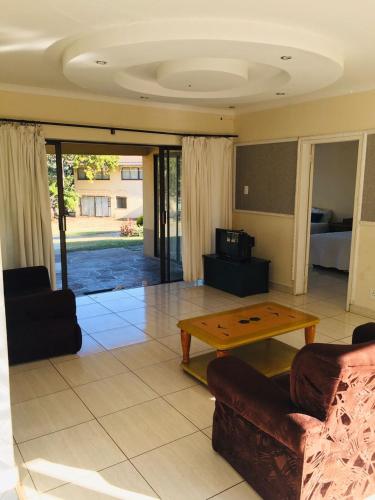 Platinum Villa Guest House in Manzini Platinum Villa Guest House in Manzini