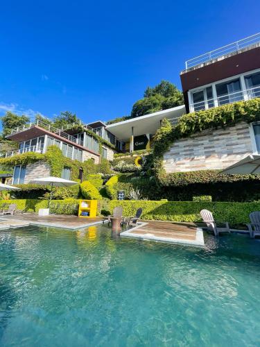 Фасада на хотела, Cardedeu Residence Lago de Coatepeque in Санта Ана Фасада на хотела, Cardedeu Residence Lago de Coatepeque in Санта Ана