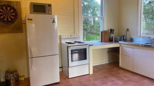 Rustic Cottage Farm Stay in Papaiti Rustic Cottage Farm Stay in Papaiti