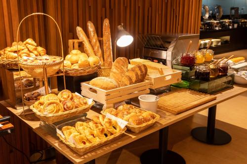 ゴールデン チューリップ マンディソン スイーツ16