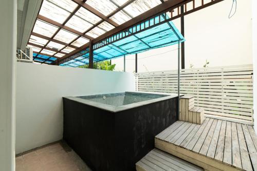 balkong/terrass, GP House Phuket in Phuket balkong/terrass, GP House Phuket in Phuket