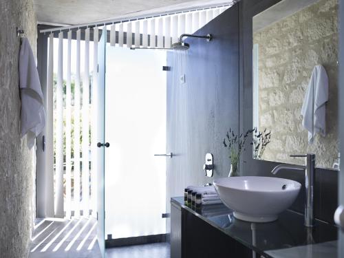 This photo about Leivatho Hotel shared on HyHotel.com