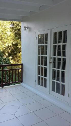 Lynn's Place in Castries Lynn's Place in Castries