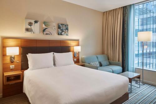 Hilton Garden Inn Frankfurt Airport - image 8