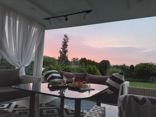 Erkély/terasz, Villa Zephyrus Вілла Зефір in Szolyva Erkély/terasz, Villa Zephyrus Вілла Зефір in Szolyva