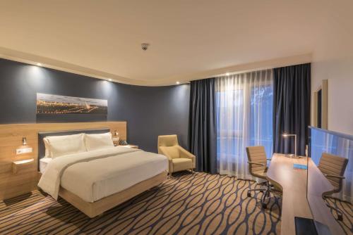 Hampton by Hilton Frankfurt Airport - image 9