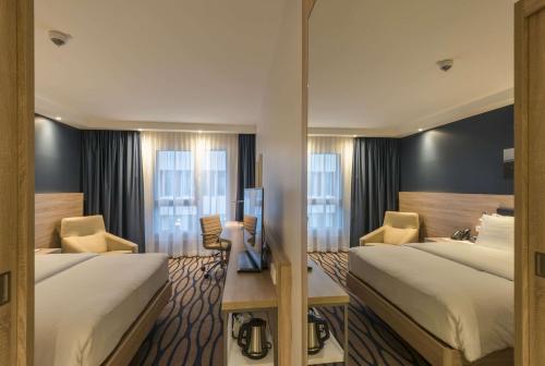 Hampton by Hilton Frankfurt Airport - image 4