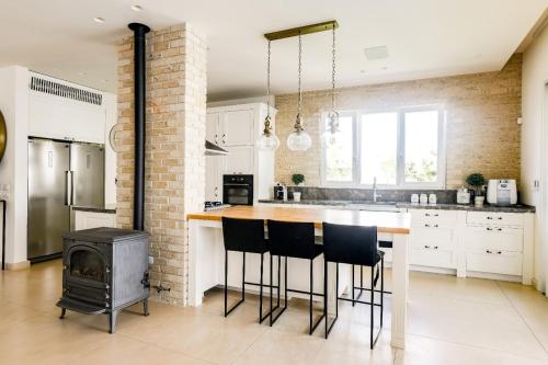 Instalações, Stairways to Heaven in Cesaria Instalações, Stairways to Heaven in Cesaria