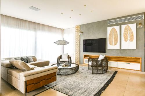 Sala de estar / sala de TV, Stairways to Heaven in Cesaria Sala de estar / sala de TV, Stairways to Heaven in Cesaria