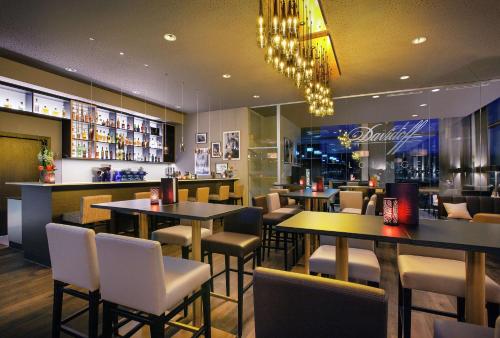 Pub/Lounge, Hilton Garden Inn Zurich Limmattal in Spreitenbach Pub/Lounge, Hilton Garden Inn Zurich Limmattal in Spreitenbach