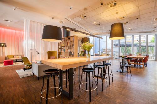 A szálláshely kívülről, Holiday Inn Express Mechelen City Centre By IHG in Mechelen Városközpont A szálláshely kívülről, Holiday Inn Express Mechelen City Centre By IHG in Mechelen Városközpont