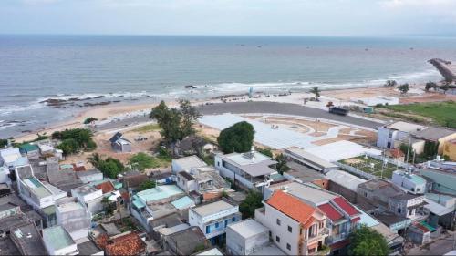 Hotel Minh Hang near Phan Thiet Fishing Port Hotel Minh Hang near Phan Thiet Fishing Port