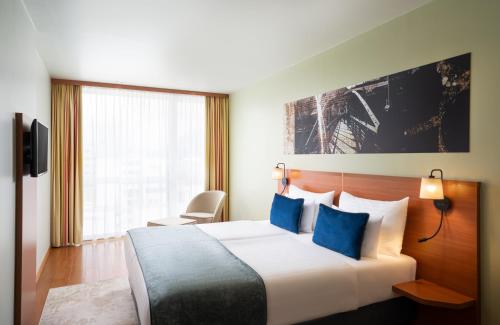 Leonardo Hotel Salzburg Airport in Salzburg Leonardo Hotel Salzburg Airport in Salzburg