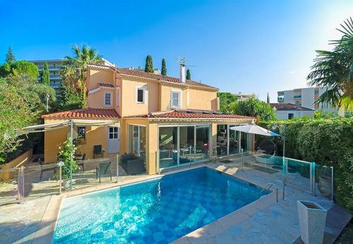 Superb Villa, swimming pool, secluded gardens