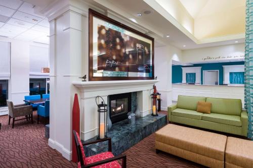 Predvorje, Hilton Garden Inn Edison - Raritan Center Hotel in Edison (NJ) Predvorje, Hilton Garden Inn Edison - Raritan Center Hotel in Edison (NJ)