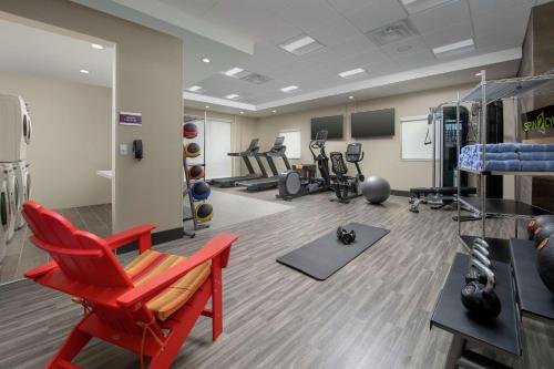 Fitness centar, Home2 Suites by Hilton Edison in Edison (NJ) Fitness centar, Home2 Suites by Hilton Edison in Edison (NJ)