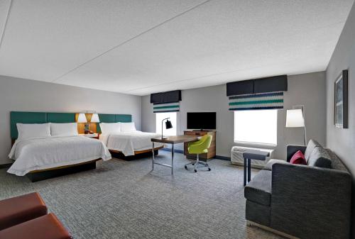 Hampton Inn & Suites by Hilton Belleville in Belleville Hampton Inn & Suites by Hilton Belleville in Belleville