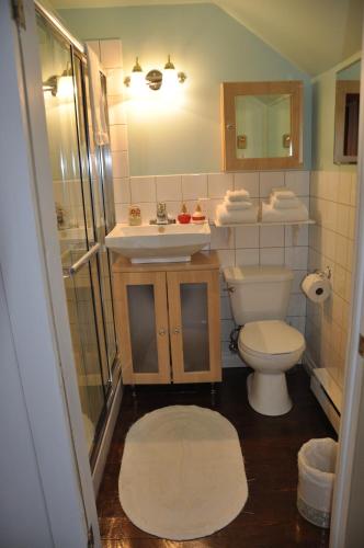 This photo about Auberge sur la Cote shared on HyHotel.com