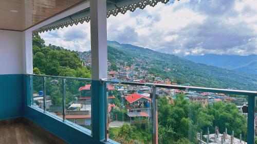 Altan/terrasse, HOTEL ARMS in Kalimpong Altan/terrasse, HOTEL ARMS in Kalimpong