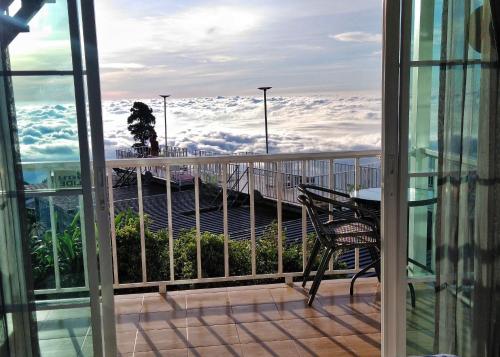 Balcony/terrace, Station Phu Thap Buek Resort near Phu Hin Rong Kla National Park Balcony/terrace, Station Phu Thap Buek Resort near Phu Hin Rong Kla National Park