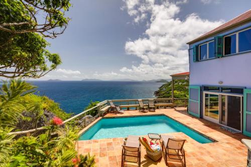 St Thomas Cliffside Villa with Pool and Hot Tub! in Lovenlund St Thomas Cliffside Villa with Pool and Hot Tub! in Lovenlund