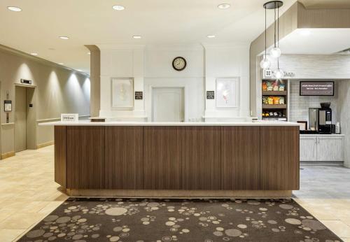 ล็อบบี้, ฮิลตันการ์เด้นอินน์ โอมาฮาดาวน์ทาวน์ โอลด์มาร์เก็ต (Hilton Garden Inn Omaha Downtown Old Market Area) near ตลาดเก่า ล็อบบี้, ฮิลตันการ์เด้นอินน์ โอมาฮาดาวน์ทาวน์ โอลด์มาร์เก็ต (Hilton Garden Inn Omaha Downtown Old Market Area) near ตลาดเก่า
