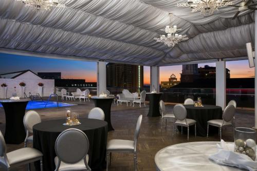 Skats, DoubleTree by Hilton Tallahassee in Talanhasija Skats, DoubleTree by Hilton Tallahassee in Talanhasija