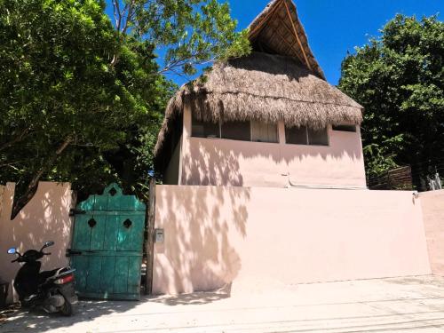 Exterior view, Maui Hostels Tulum in Tulum Exterior view, Maui Hostels Tulum in Tulum