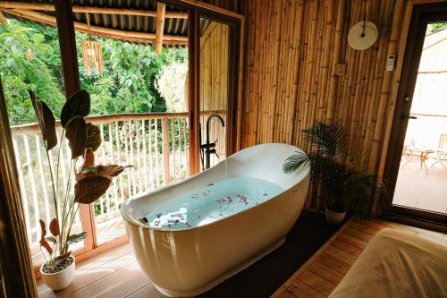Treehouse de Valentine in Balamban Treehouse de Valentine in Balamban