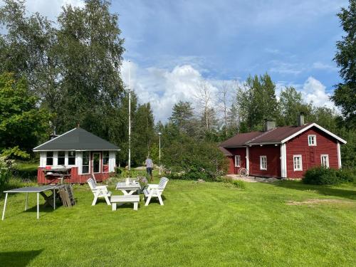 Laattajan Pirtti vuokramokki 1-5 henkilolle in Hyrynsalmi Laattajan Pirtti vuokramokki 1-5 henkilolle in Hyrynsalmi