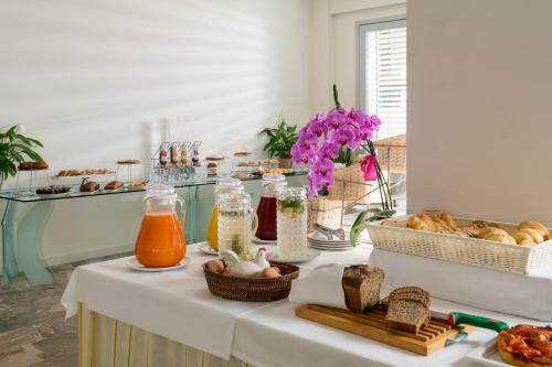 طعام و مشروبات, Hotel delle Nazioni in Pesaro City Center طعام و مشروبات, Hotel delle Nazioni in Pesaro City Center