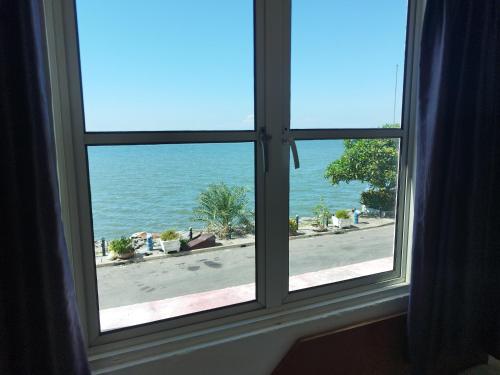 Marine Bay Hotel near Harbour Mall Sandakan Marine Bay Hotel near Harbour Mall Sandakan