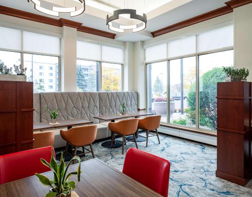 ردهة, هيلتون جاردن إن شيكاجو مطار أوهير (Hilton Garden Inn Chicago O'Hare Airport) in O'Hare International Airport ردهة, هيلتون جاردن إن شيكاجو مطار أوهير (Hilton Garden Inn Chicago O'Hare Airport) in O'Hare International Airport