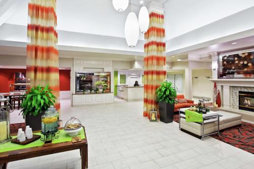 Vestíbulo, Hilton Garden Inn Springfield, IL in Springfield City Center Vestíbulo, Hilton Garden Inn Springfield, IL in Springfield City Center