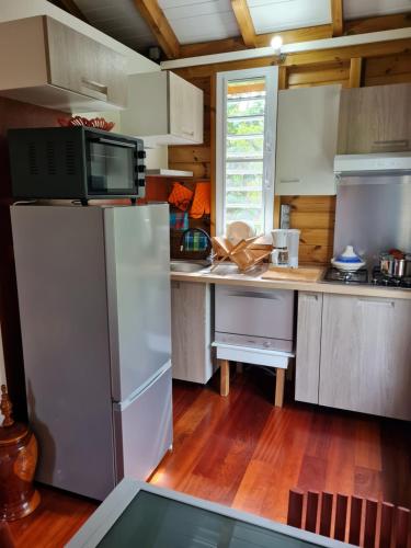 Kitchen, La kaz nature bien-etre in Petit-Bourg Kitchen, La kaz nature bien-etre in Petit-Bourg