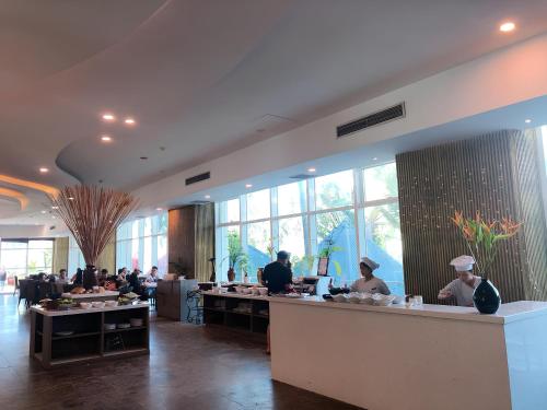 Food and beverages, Muong Thanh Holiday Mui Ne Hotel in Phan Thiet Food and beverages, Muong Thanh Holiday Mui Ne Hotel in Phan Thiet