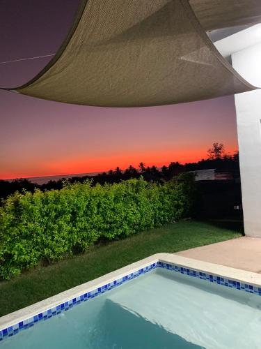 Tropical Vibes Beach House in La Libertad Tropical Vibes Beach House in La Libertad