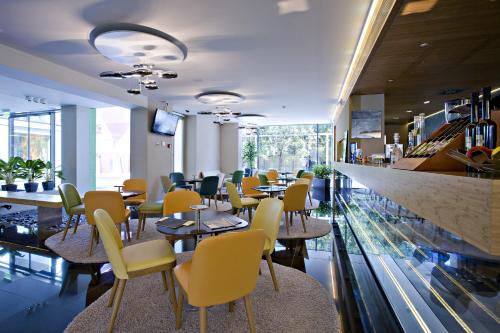 Pubi/Aula, Hotel Zena Beauty & Shopping Center in Hévíz Pubi/Aula, Hotel Zena Beauty & Shopping Center in Hévíz